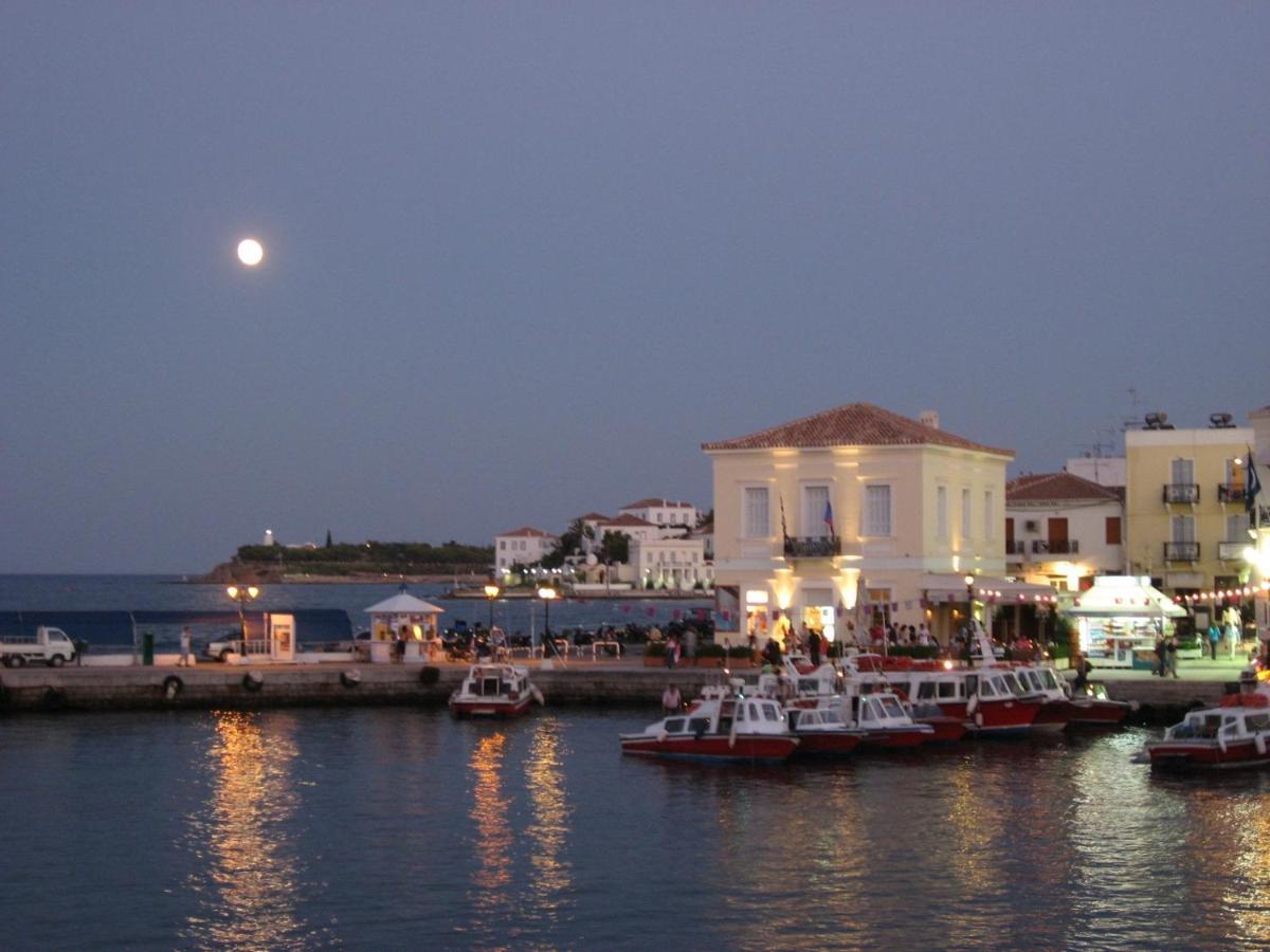 Summer House In Spetses 외부 사진